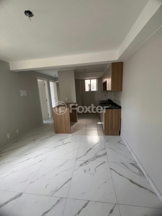 Apartamento à venda com 2 quartos, 44m² - Foto 2