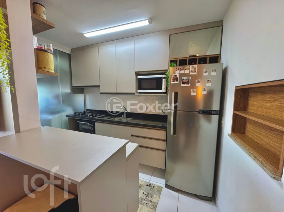Apartamento à venda com 2 quartos, 67m² - Foto 4