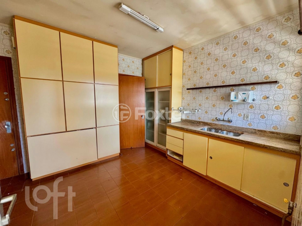 Apartamento à venda com 3 quartos, 174m² - Foto 7