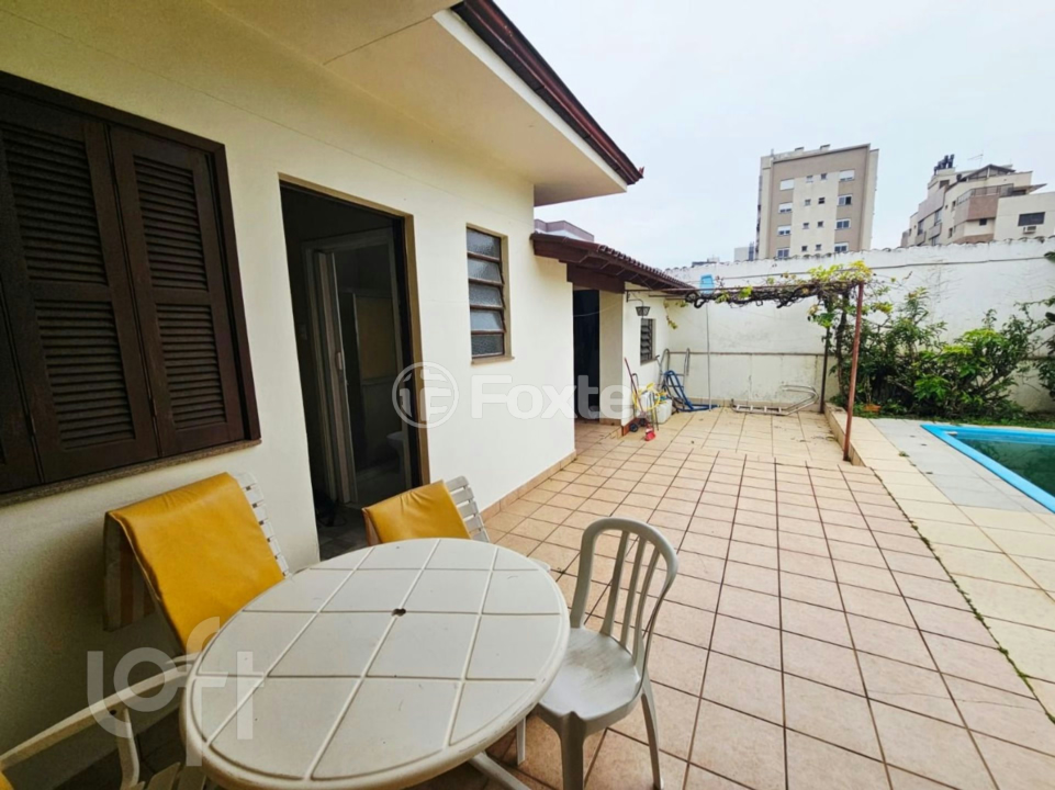 Casa à venda com 3 quartos, 180m² - Foto 9