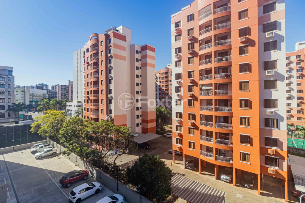 Apartamento à venda com 2 quartos, 67m² - Foto 5