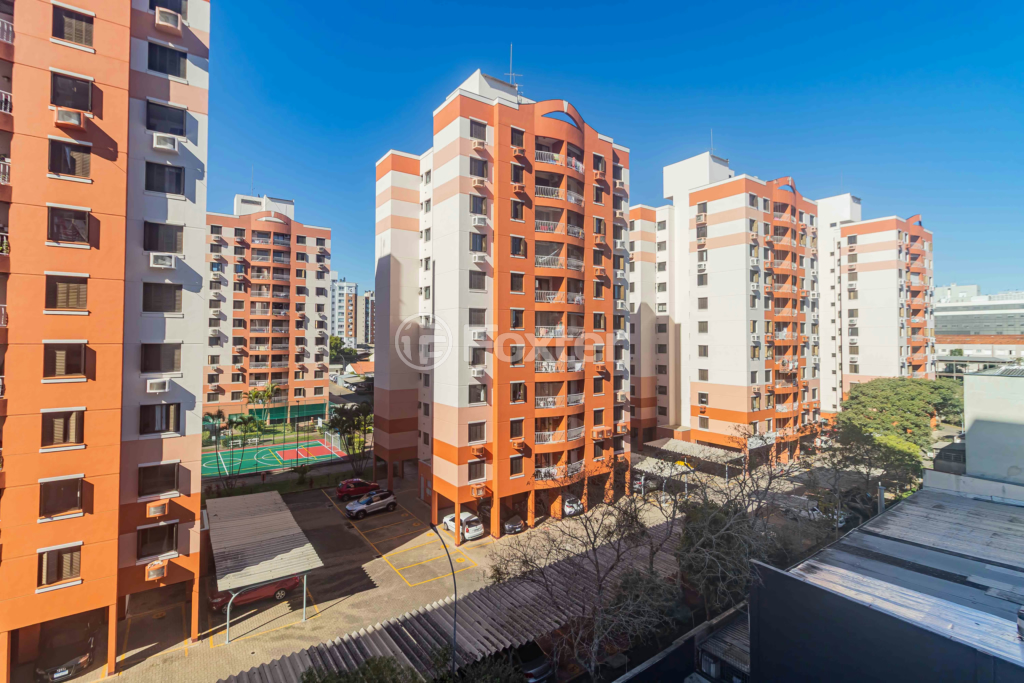 Apartamento à venda com 2 quartos, 67m² - Foto 6