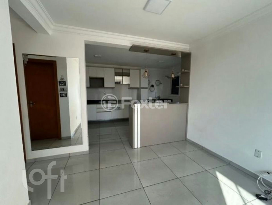 Apartamento à venda com 2 quartos, 67m² - Foto 2