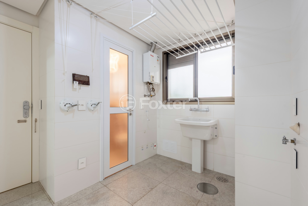 Apartamento à venda com 3 quartos, 236m² - Foto 12