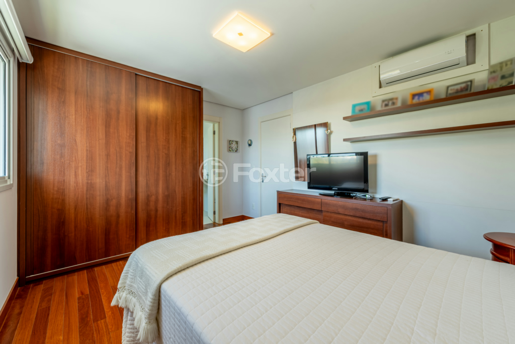 Casa de Condomínio à venda com 4 quartos, 259m² - Foto 18