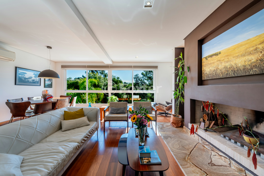 Casa de Condomínio à venda com 4 quartos, 259m² - Foto 2