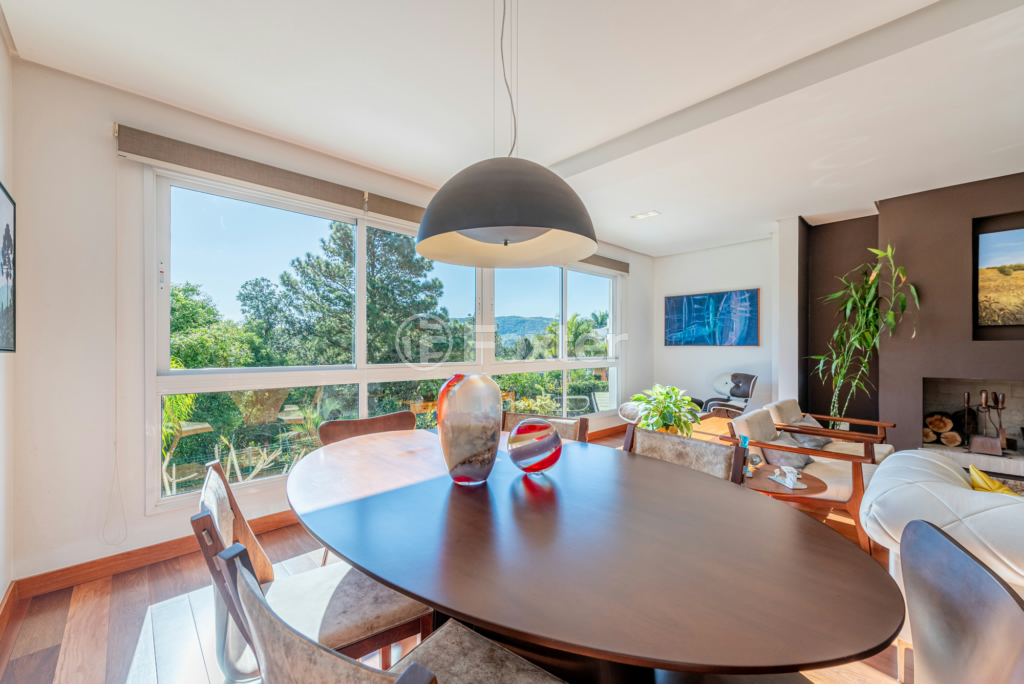 Casa de Condomínio à venda com 4 quartos, 259m² - Foto 9
