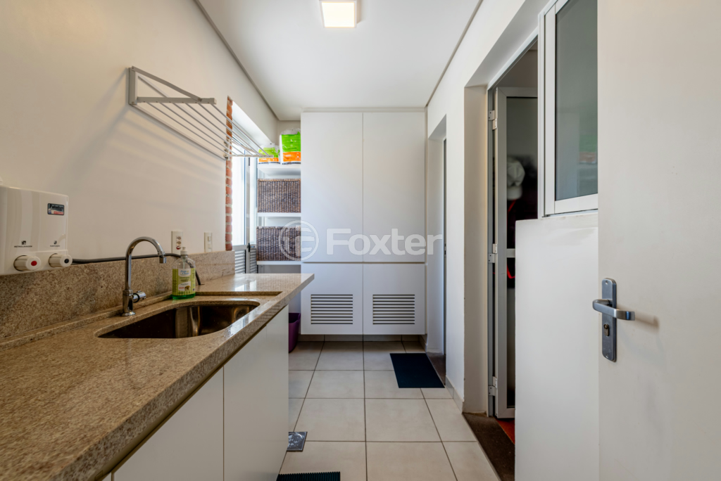 Casa de Condomínio à venda com 4 quartos, 259m² - Foto 26