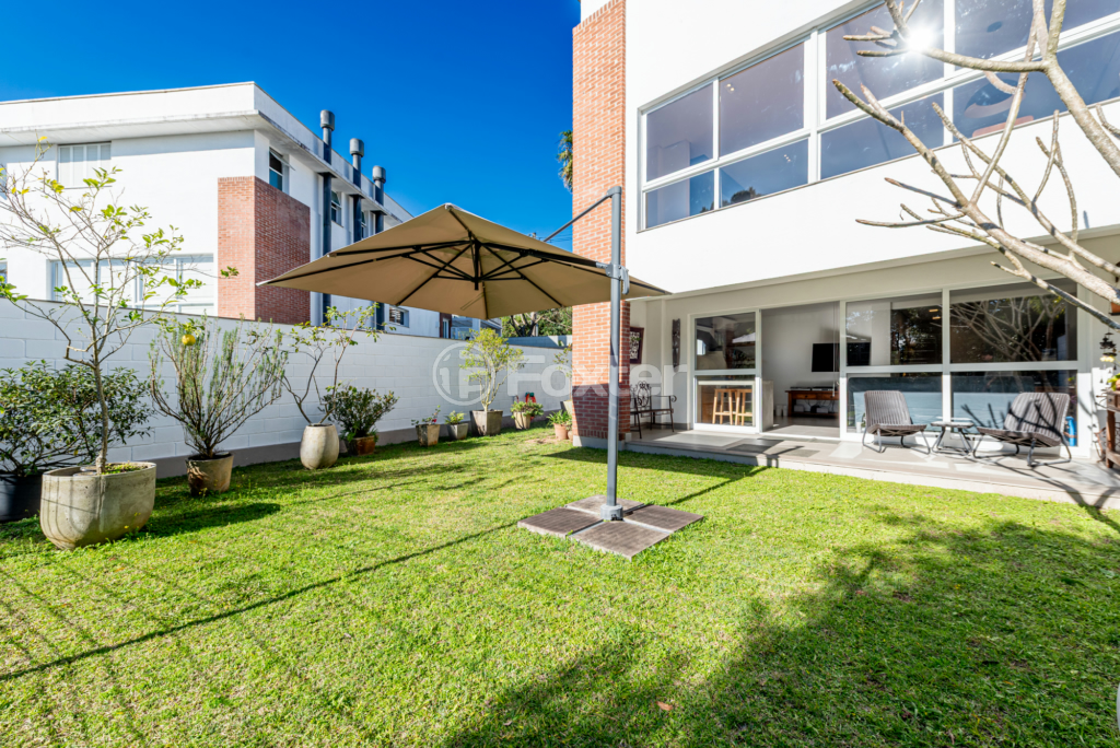 Casa de Condomínio à venda com 4 quartos, 259m² - Foto 39