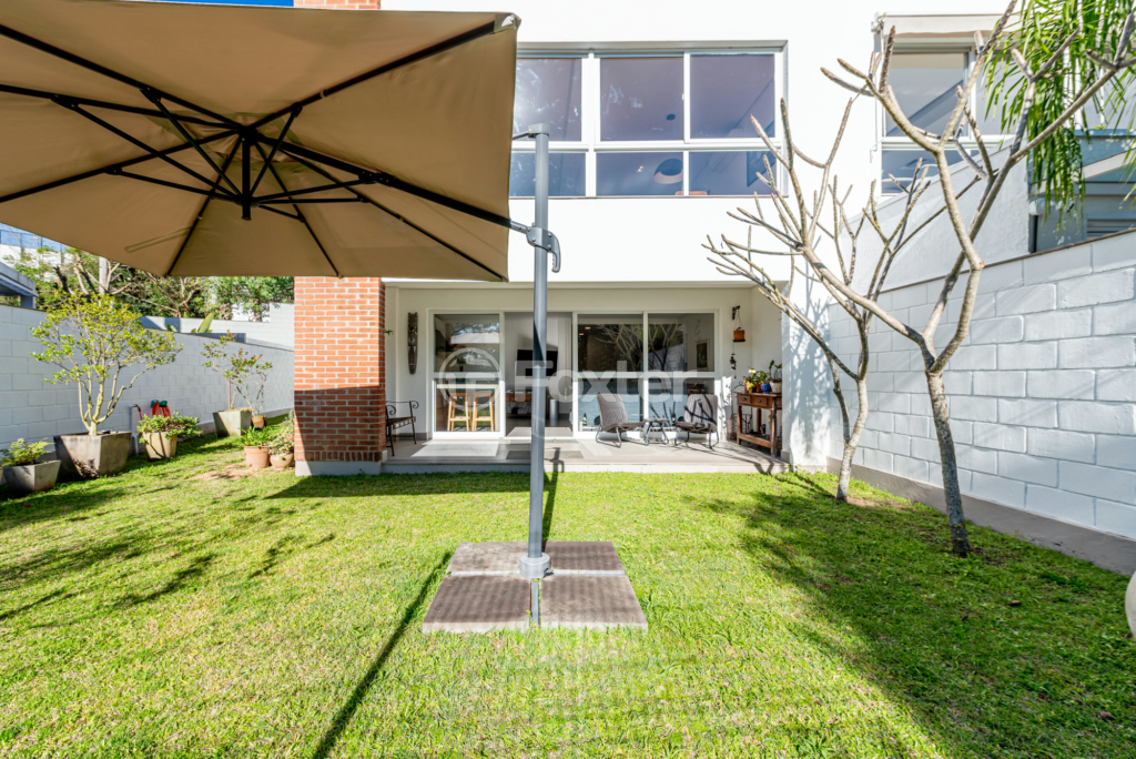 Casa de Condomínio à venda com 4 quartos, 259m² - Foto 40