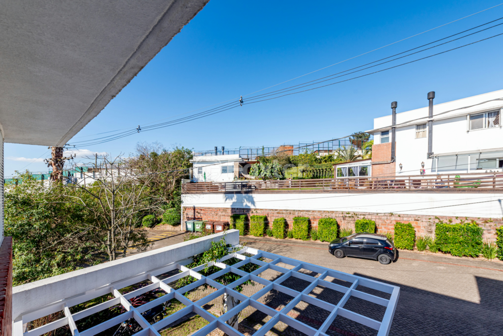 Casa de Condomínio à venda com 4 quartos, 259m² - Foto 47