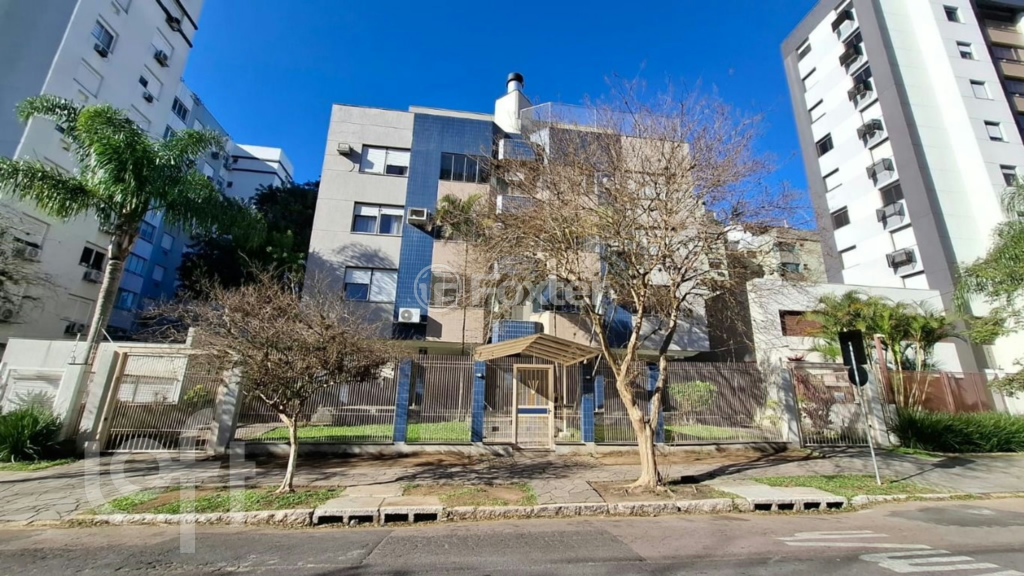 Apartamento à venda com 2 quartos, 74m² - Foto 1
