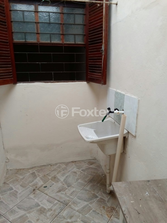 Casa à venda com 3 quartos, 75m² - Foto 15