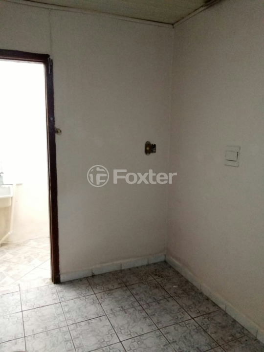 Casa à venda com 3 quartos, 75m² - Foto 7