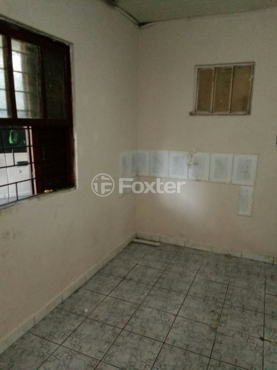 Casa à venda com 3 quartos, 75m² - Foto 5