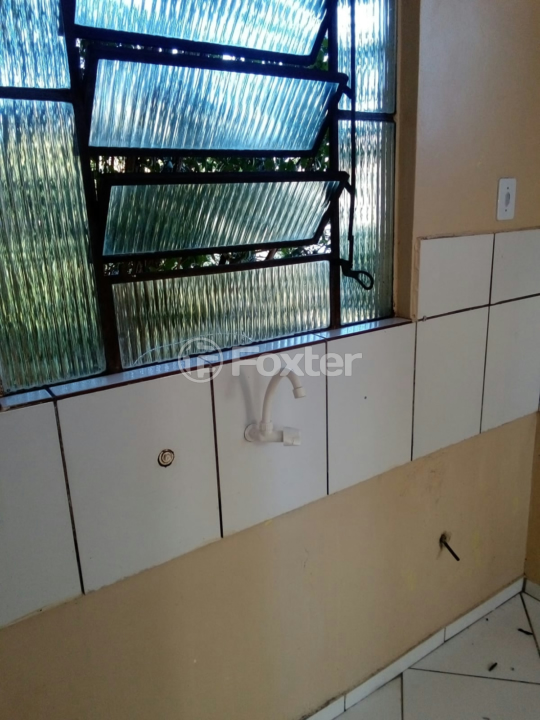 Casa à venda com 3 quartos, 75m² - Foto 9