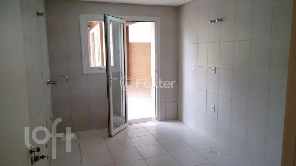 Apartamento à venda com 2 quartos, 137m² - Foto 4