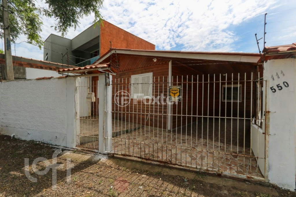 Casa à venda com 5 quartos, 150m² - Foto 2