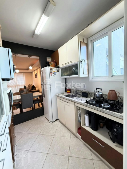 Apartamento à venda com 2 quartos, 64m² - Foto 11