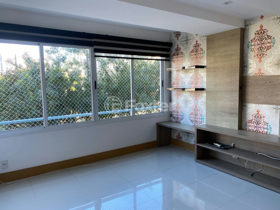Apartamento à venda com 3 quartos, 75m² - Foto 1