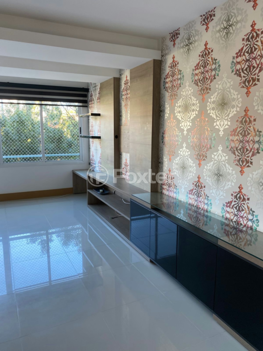 Apartamento à venda com 3 quartos, 75m² - Foto 2