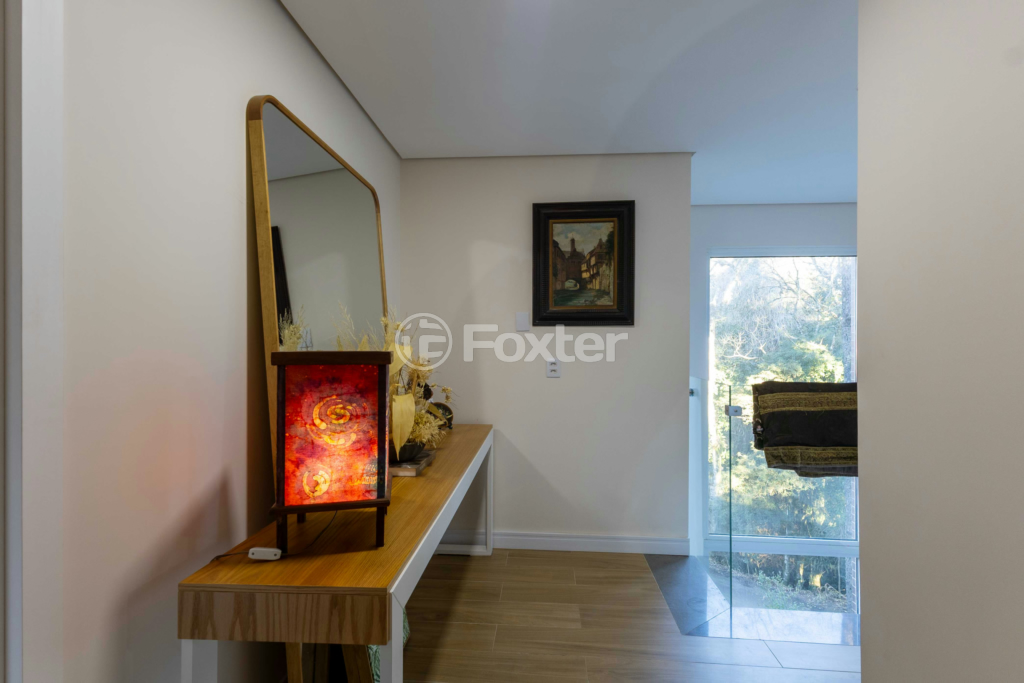Casa à venda com 4 quartos, 257m² - Foto 4