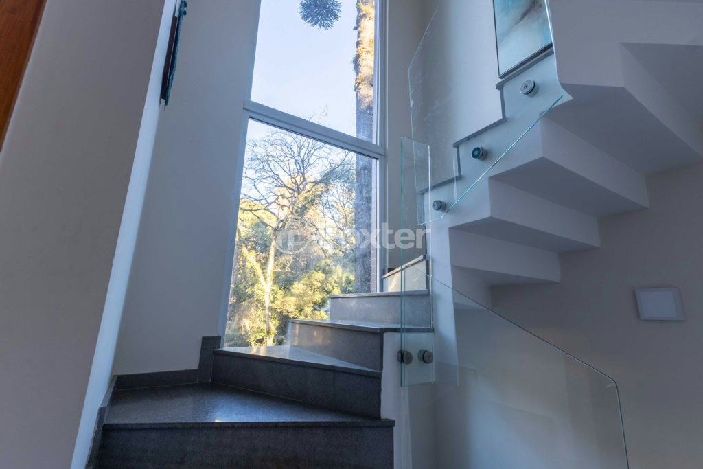 Casa à venda com 4 quartos, 257m² - Foto 8