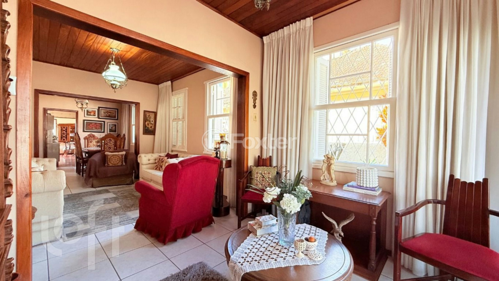 Casa à venda com 3 quartos, 160m² - Foto 4