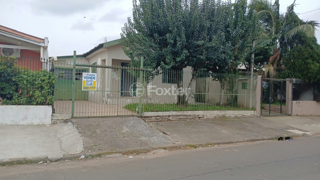 Casa à venda com 3 quartos, 120m² - Foto 1