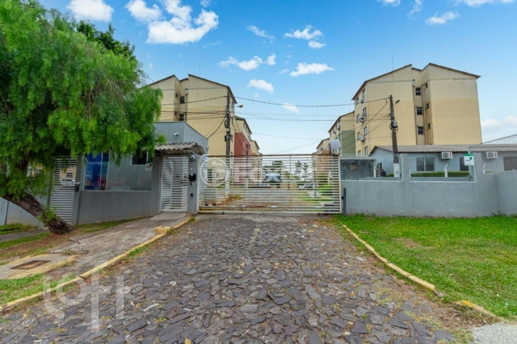 Apartamento à venda com 2 quartos, 42m² - Foto 11