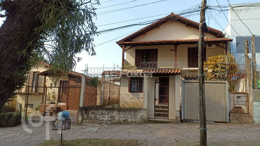 Casa à venda com 3 quartos, 267m² - Foto 2