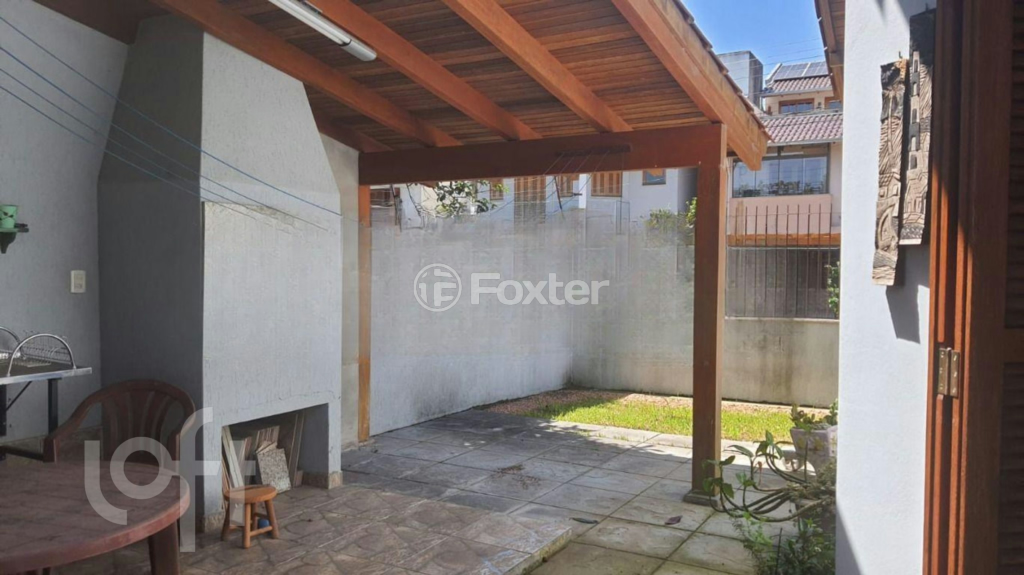 Casa à venda com 2 quartos, 103m² - Foto 3