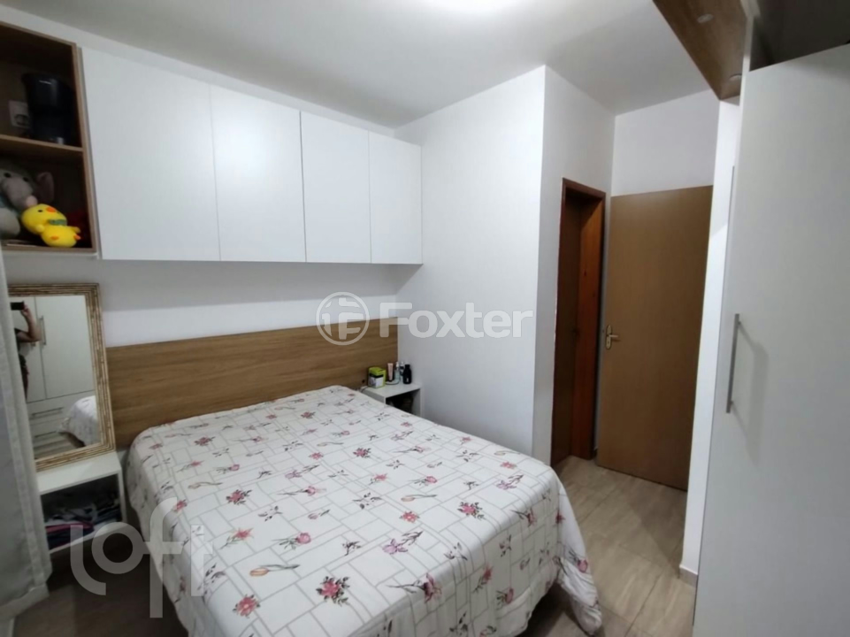 Casa à venda com 3 quartos, 70m² - Foto 6