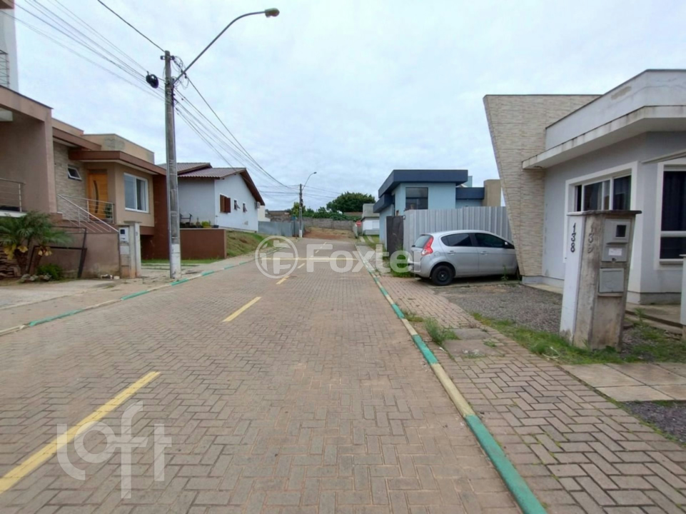 Casa à venda com 3 quartos, 70m² - Foto 3