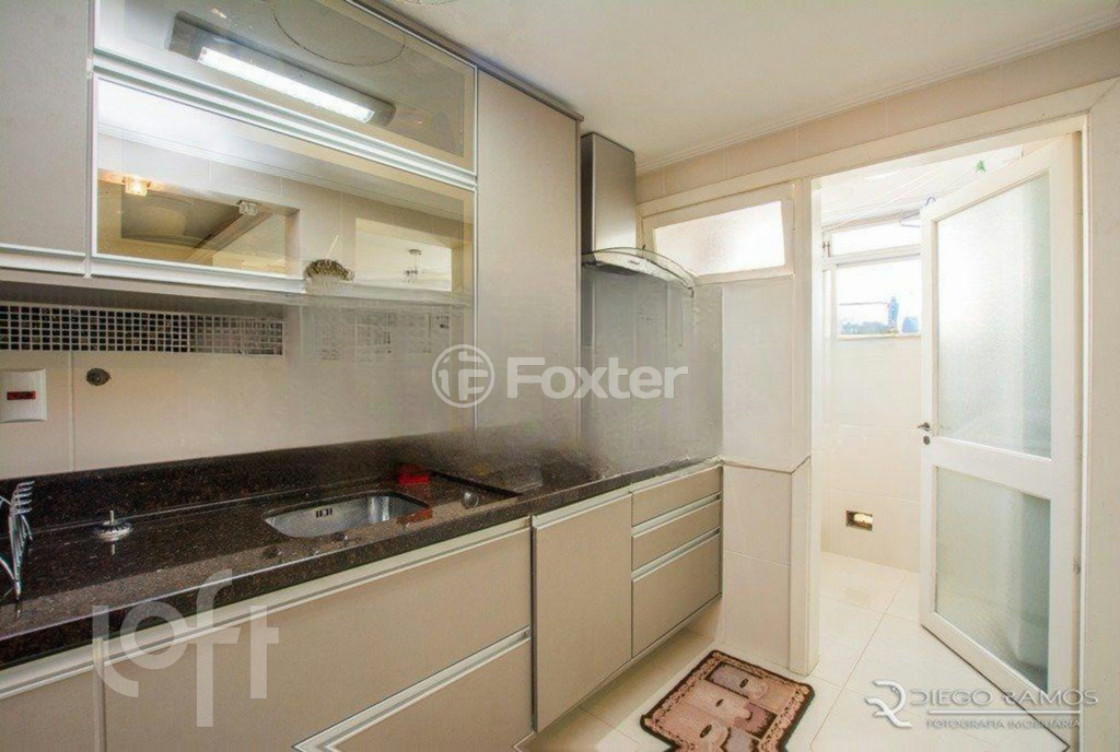 Apartamento à venda com 3 quartos, 84m² - Foto 3