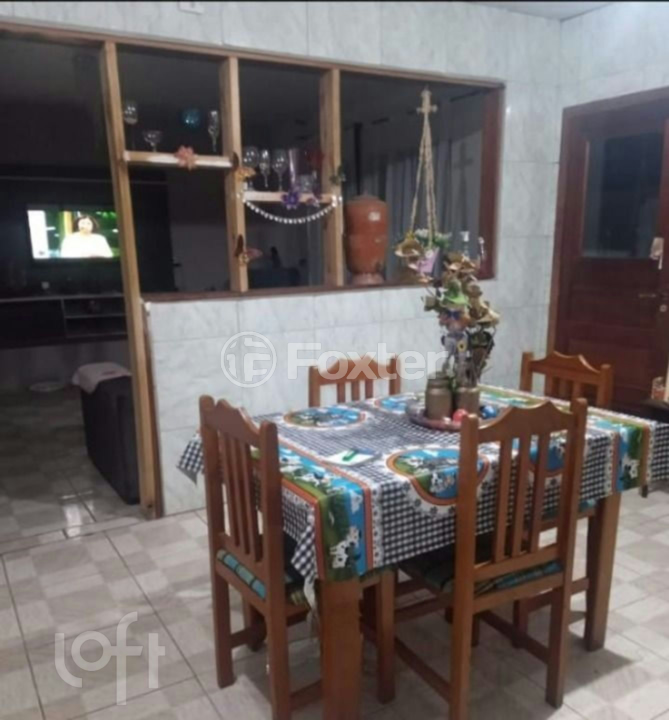 Casa à venda com 3 quartos, 240m² - Foto 2