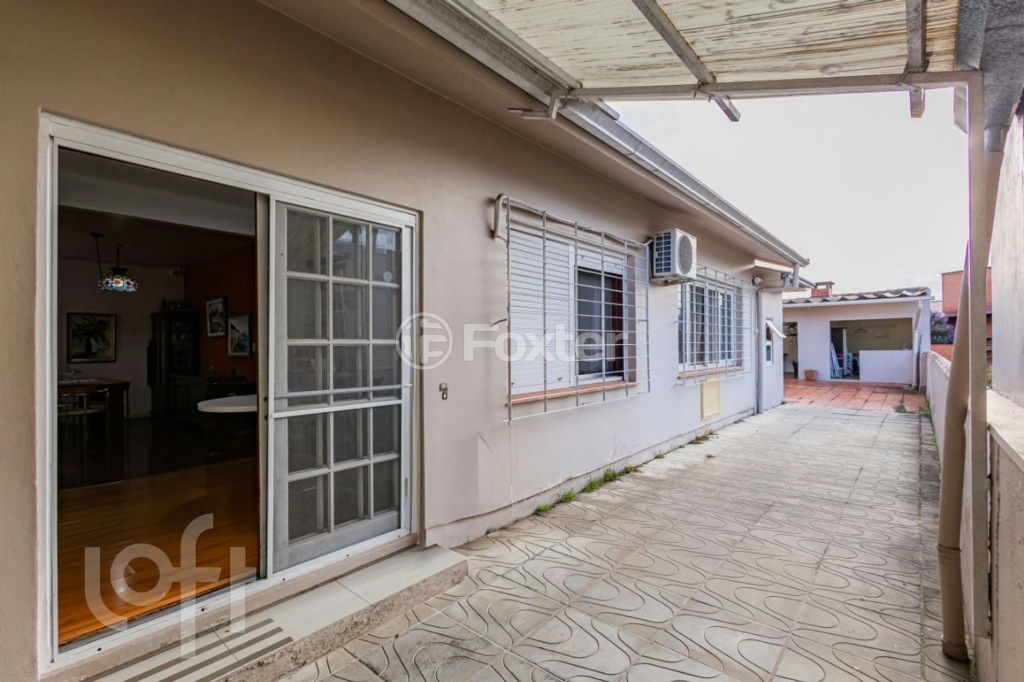 Casa à venda com 3 quartos, 181m² - Foto 3