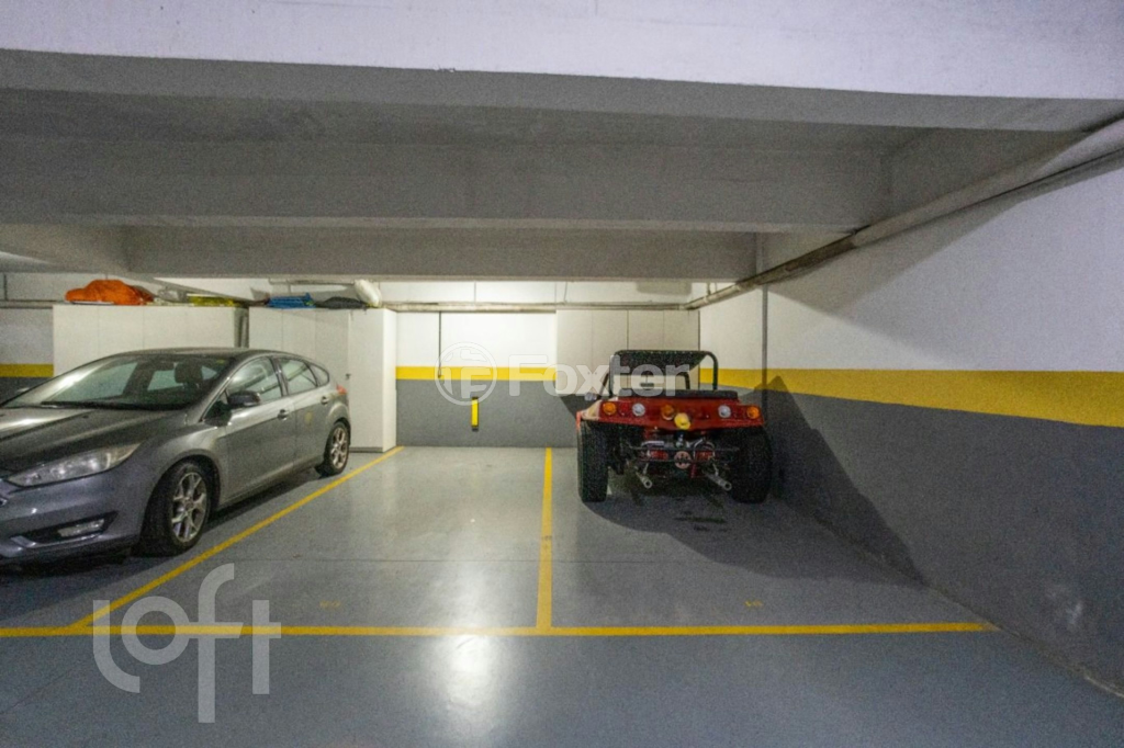 Apartamento à venda com 3 quartos, 240m² - Foto 25