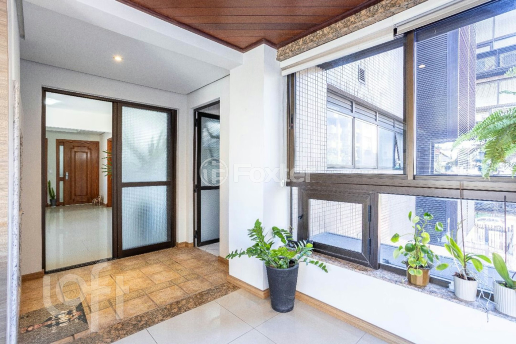Apartamento à venda com 3 quartos, 240m² - Foto 34