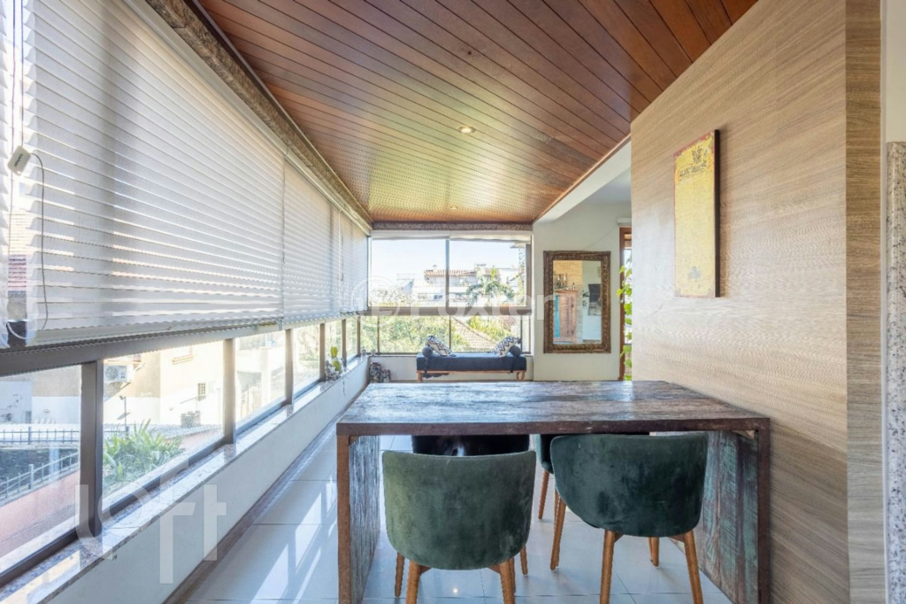 Apartamento à venda com 3 quartos, 240m² - Foto 9