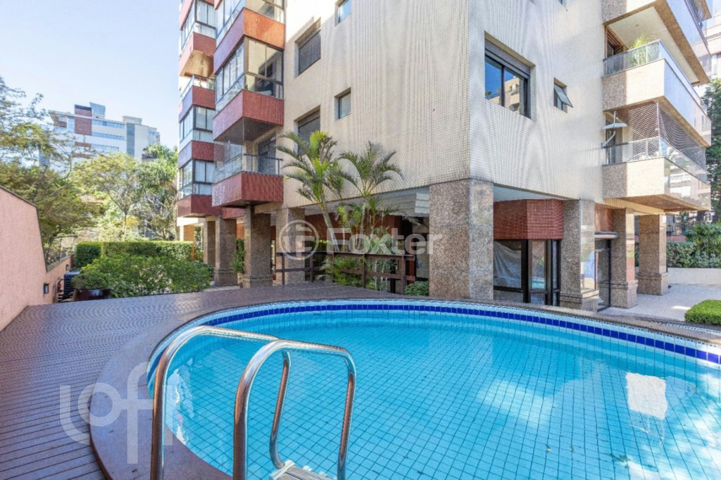 Apartamento à venda com 3 quartos, 240m² - Foto 30