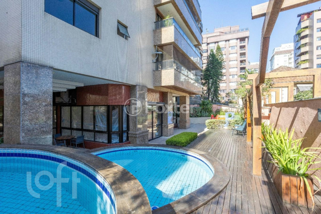 Apartamento à venda com 3 quartos, 240m² - Foto 28