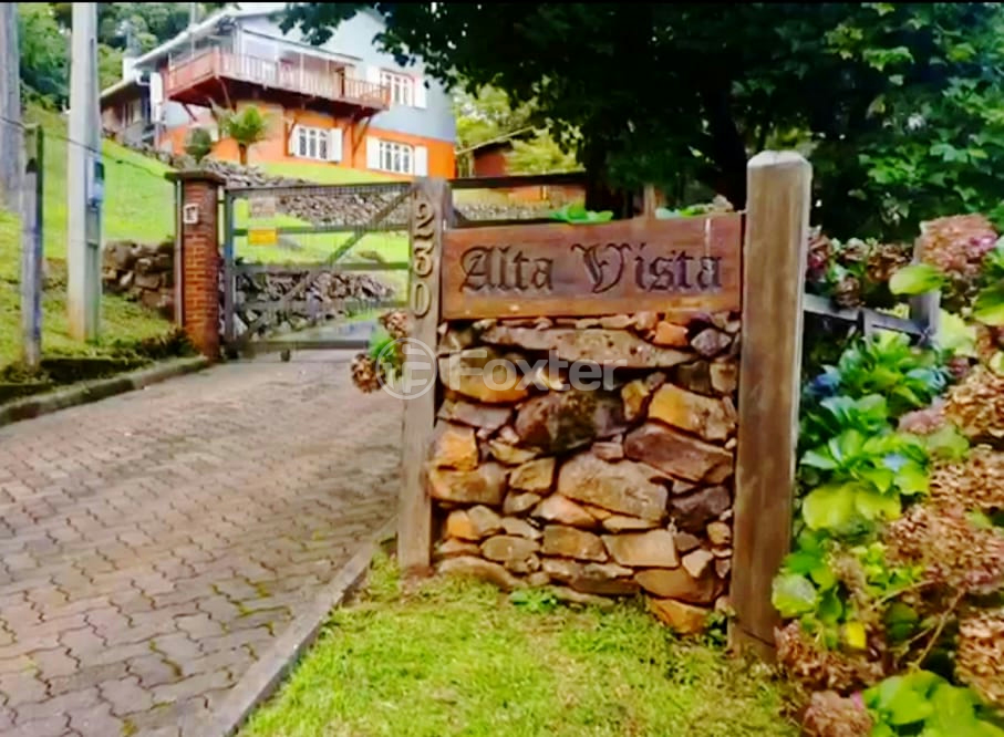 Sítio à venda com 3 quartos, 226m² - Foto 1