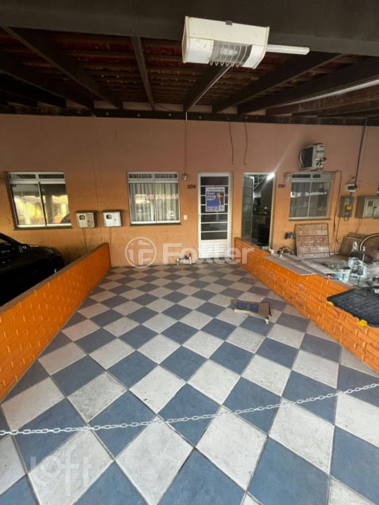 Casa à venda com 2 quartos, 55m² - Foto 2