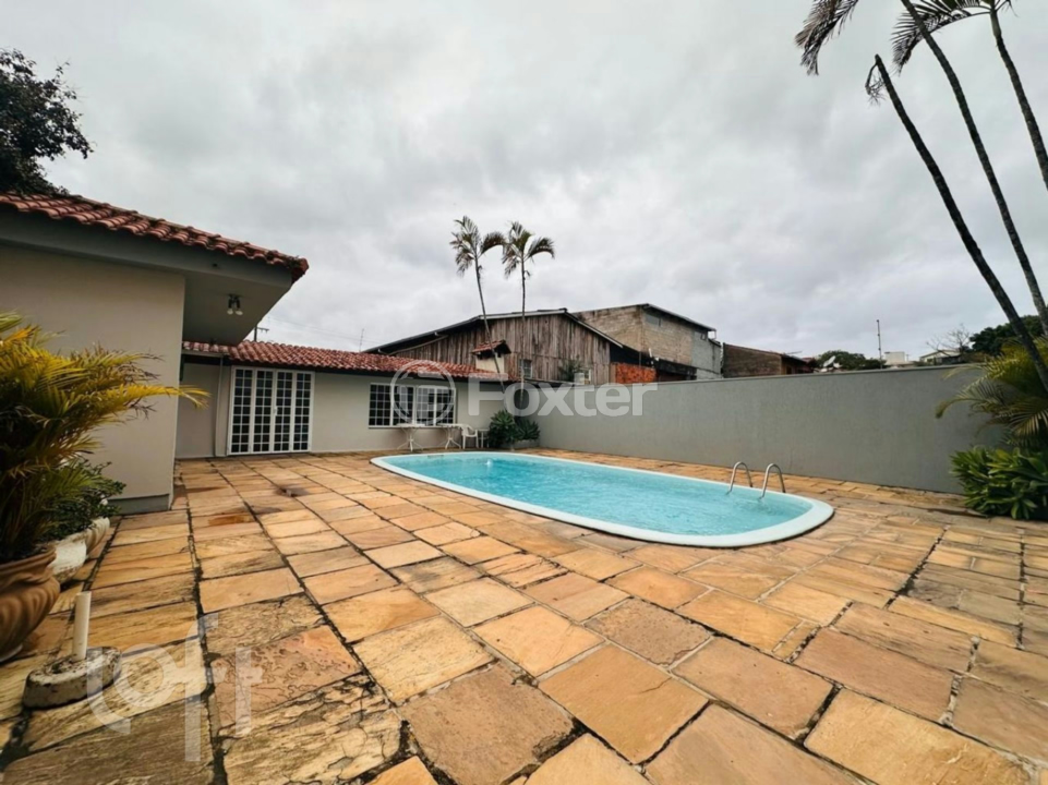Apartamento à venda com 2 quartos, 77m² - Foto 29