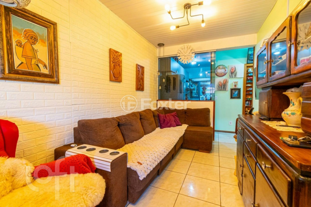 Casa à venda com 3 quartos, 58m² - Foto 4
