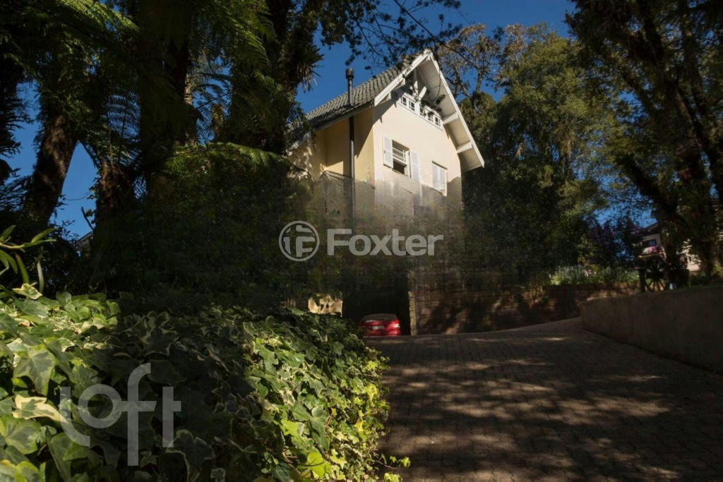 Casa à venda com 5 quartos, 321m² - Foto 8