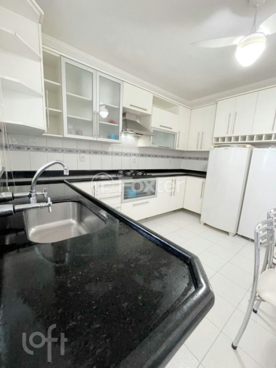 Apartamento à venda com 4 quartos, 142m² - Foto 12