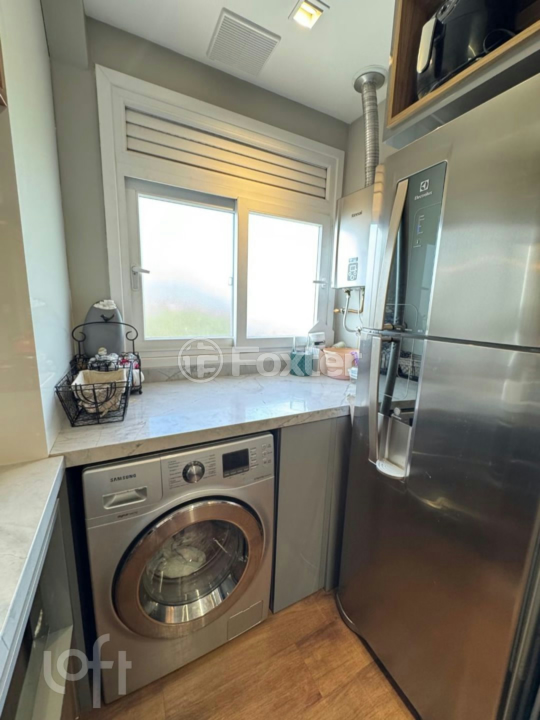 Apartamento à venda com 2 quartos, 76m² - Foto 4