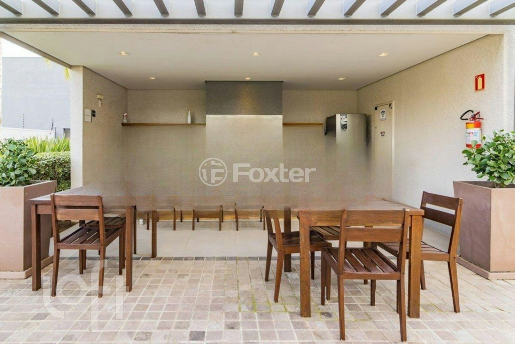 Apartamento à venda com 2 quartos, 76m² - Foto 21